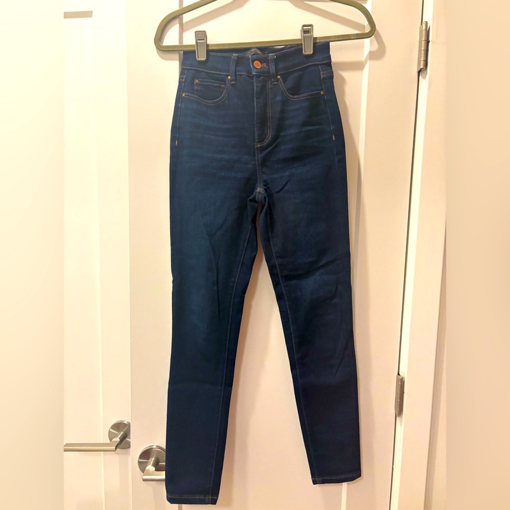 Ann Taylor petites dark wash skinny jean